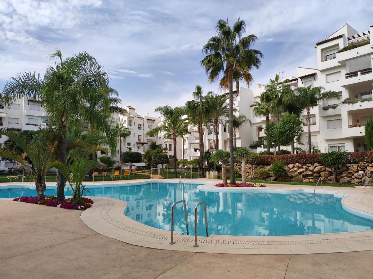 Costalita On The Beach - 3 Bedroom Cosy Apartment Estepona Exteriör bild